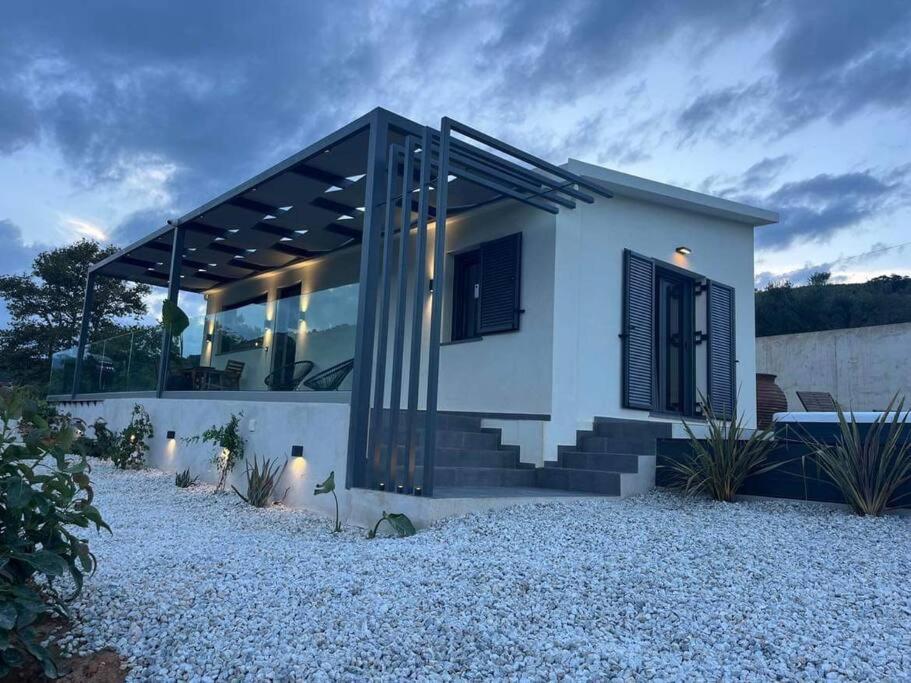 Ek Ornelakis, Luxury Country House With Jacuzzi La Canea Esterno foto